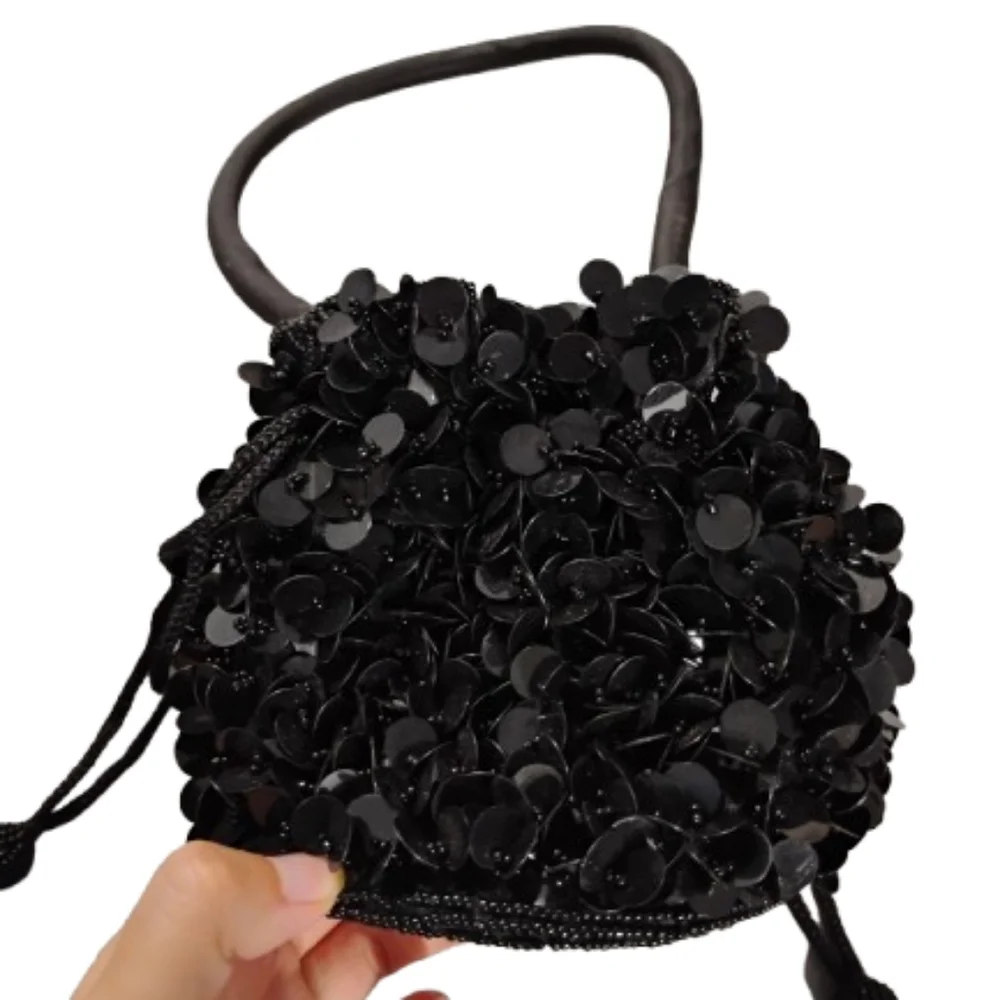 Vintage 2000s Sequined Beaded Drawstring Wristlet